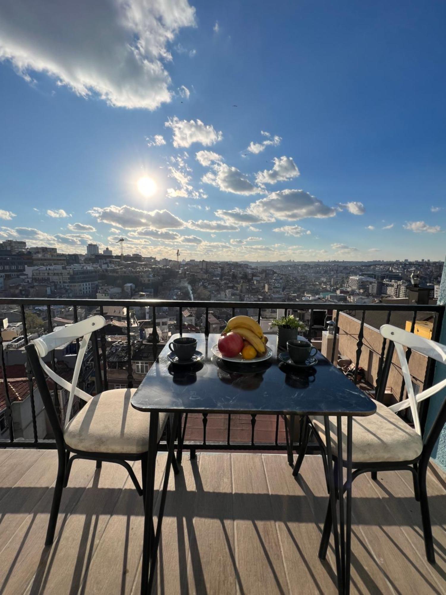 Taksim Larissa Hotel Suites Provincia di Provincia di Istanbul Esterno foto