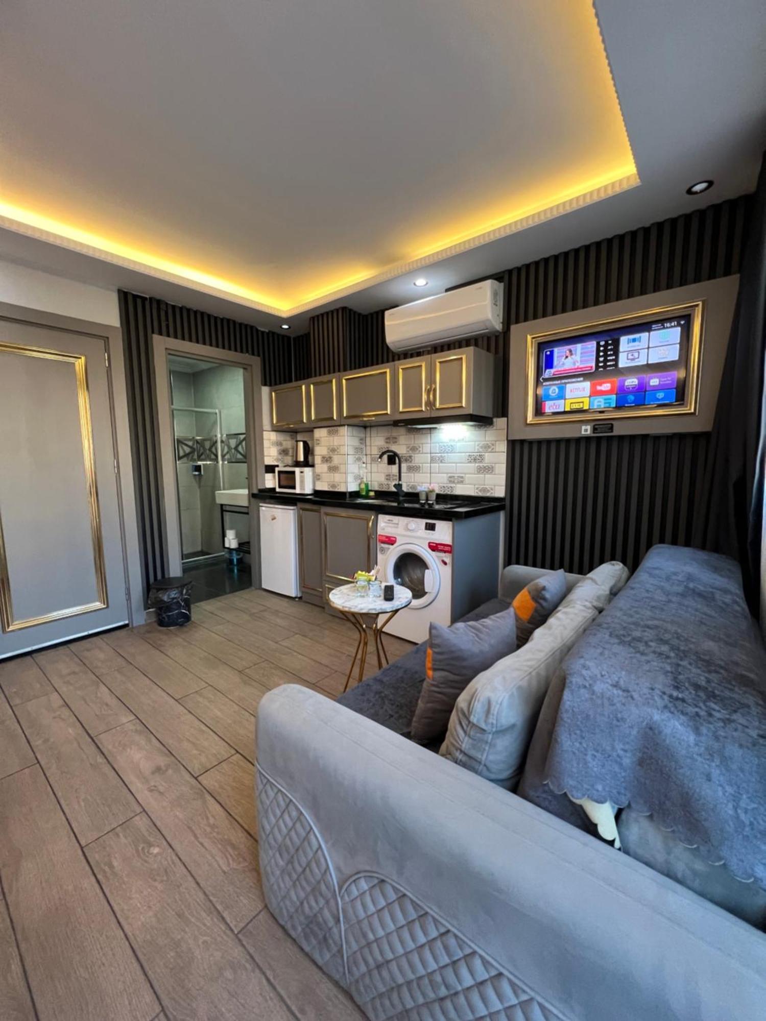 Taksim Larissa Hotel Suites Provincia di Provincia di Istanbul Esterno foto