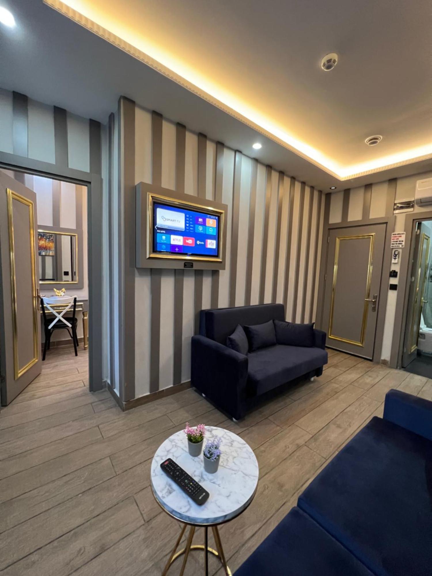 Taksim Larissa Hotel Suites Provincia di Provincia di Istanbul Esterno foto